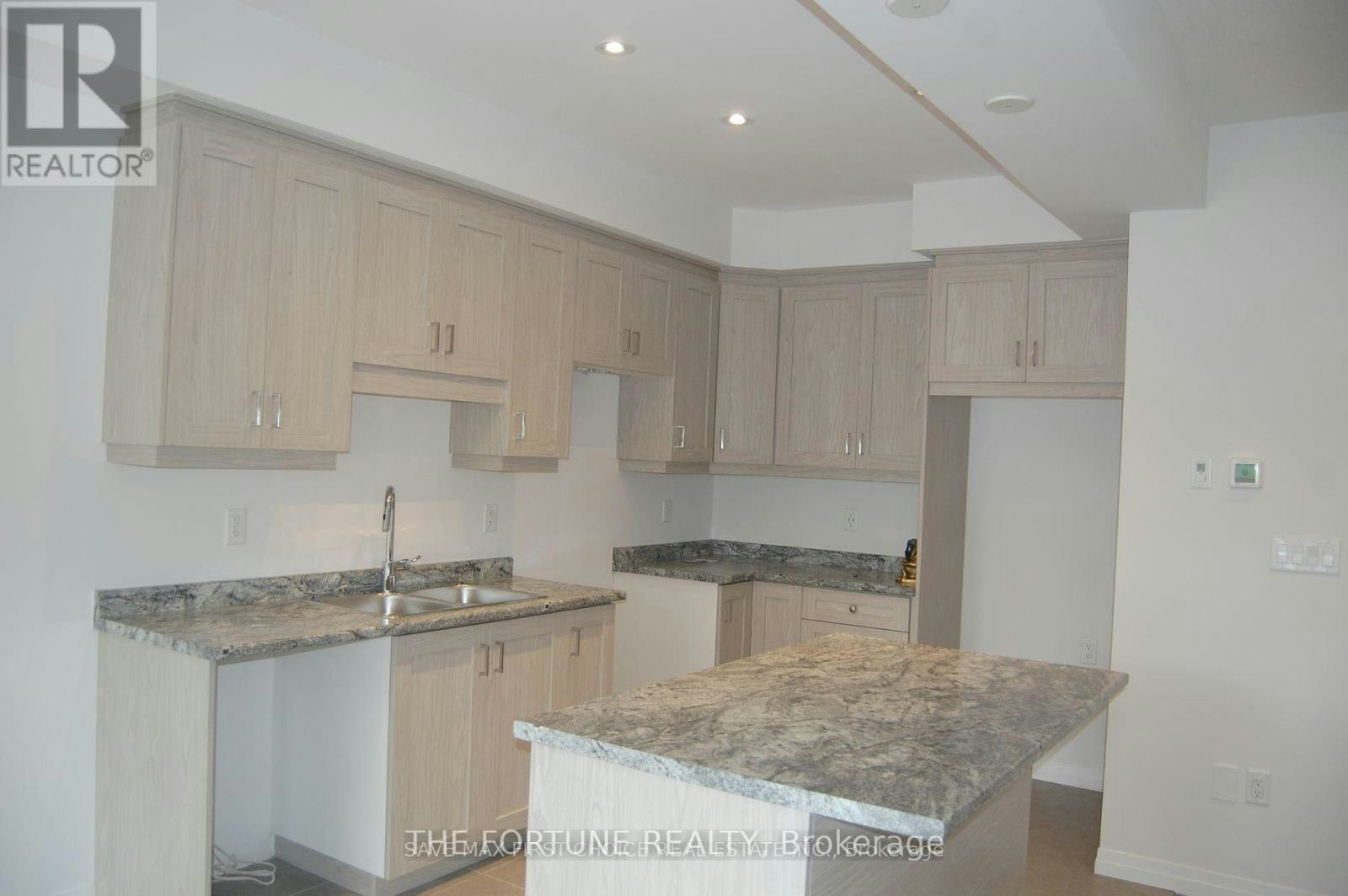 32-1 Tom Brown Drive, Brant, ON, N3L 0H8 - 15