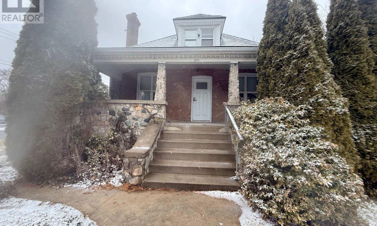 201 Grand Avenue
