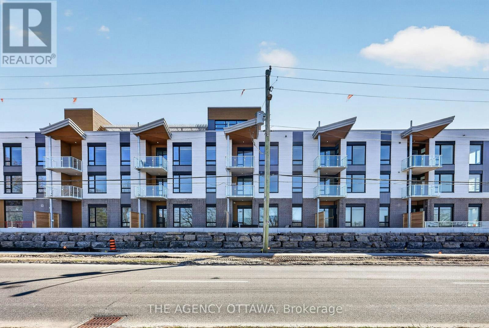 201-3085 Riverside Drive, Ottawa, ON, K1V 9R2