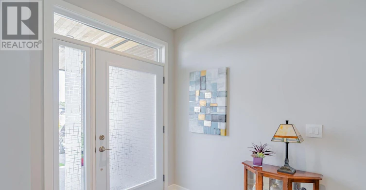 451 Longworth Avenue, Ottawa, ON, K1T 0T7 - 6