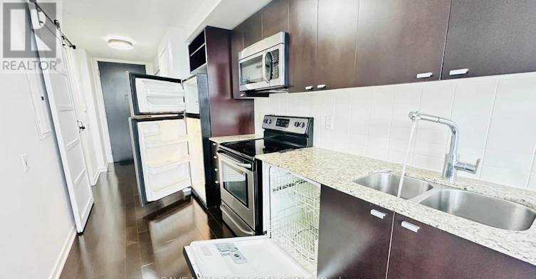 3213-105 The Queensway Avenue, Toronto, ON, M6S 2A2 - 9
