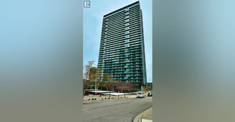 3213-105 The Queensway Avenue, Toronto, ON, M6S 2A2