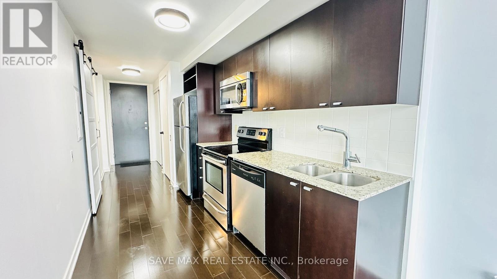 3213-105 The Queensway Avenue, Toronto, ON, M6S 2A2 - 17
