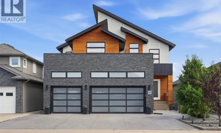 111 Fleming Crescent