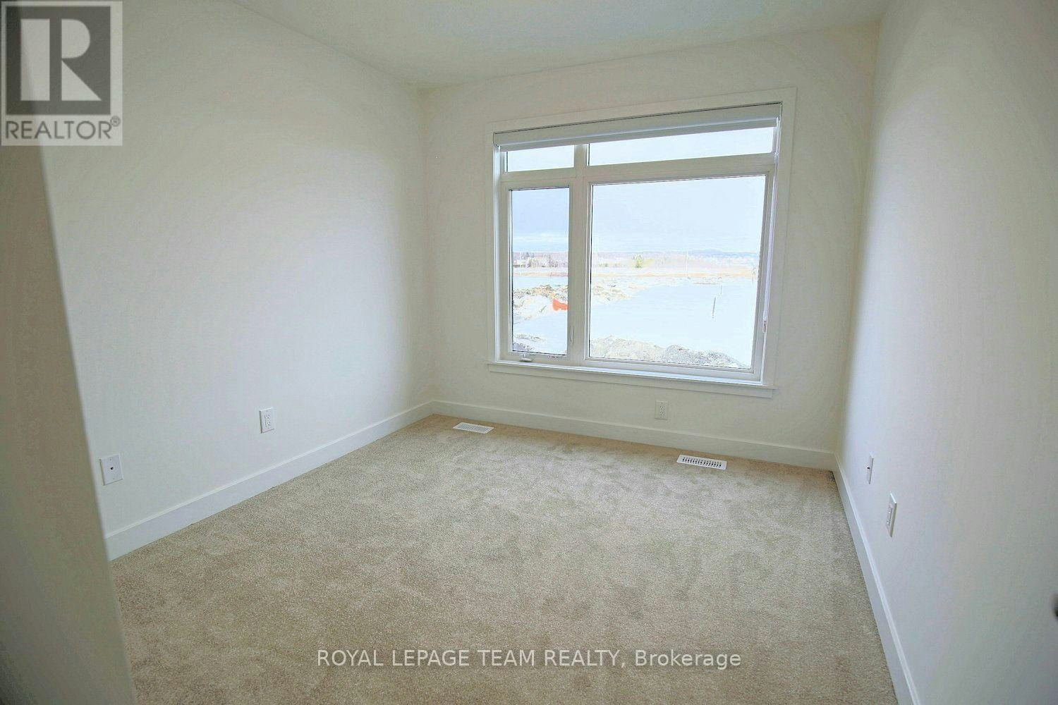 258 Monticello Avenue, Ottawa, ON, K2S 2S1 - 32
