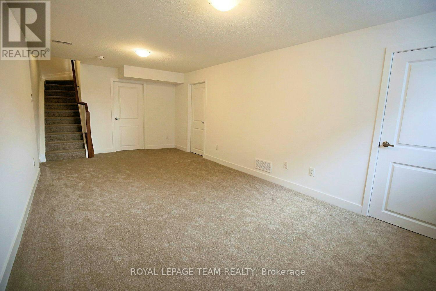 258 Monticello Avenue, Ottawa, ON, K2S 2S1 - 35