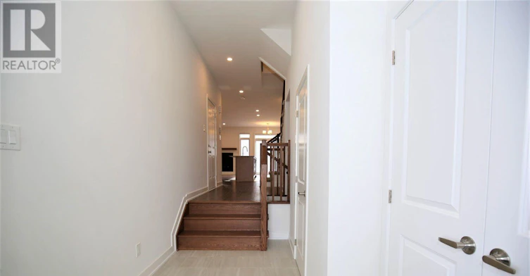 258 Monticello Avenue, Ottawa, ON, K2S 2S1 - 8