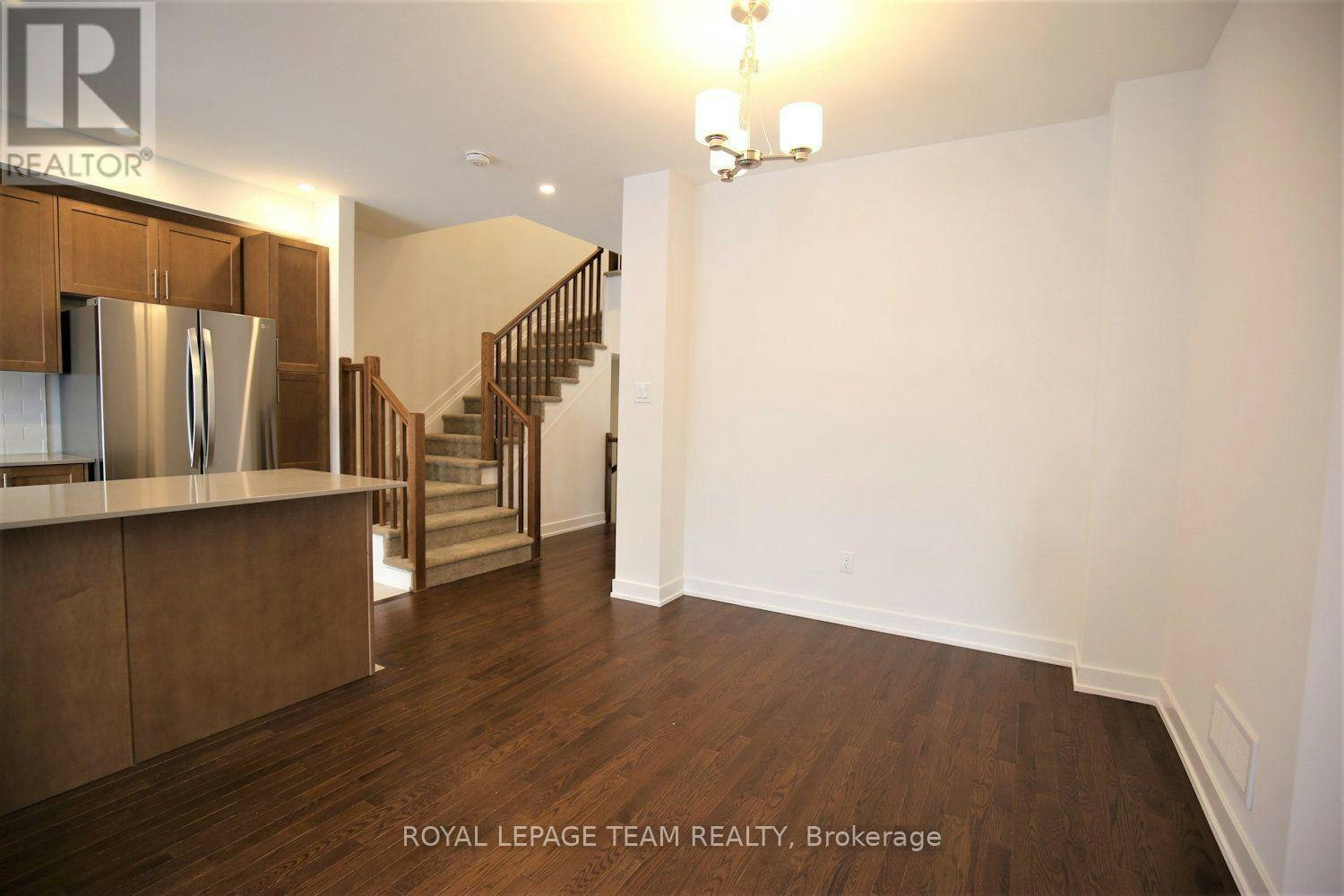 258 Monticello Avenue, Ottawa, ON, K2S 2S1 - 12