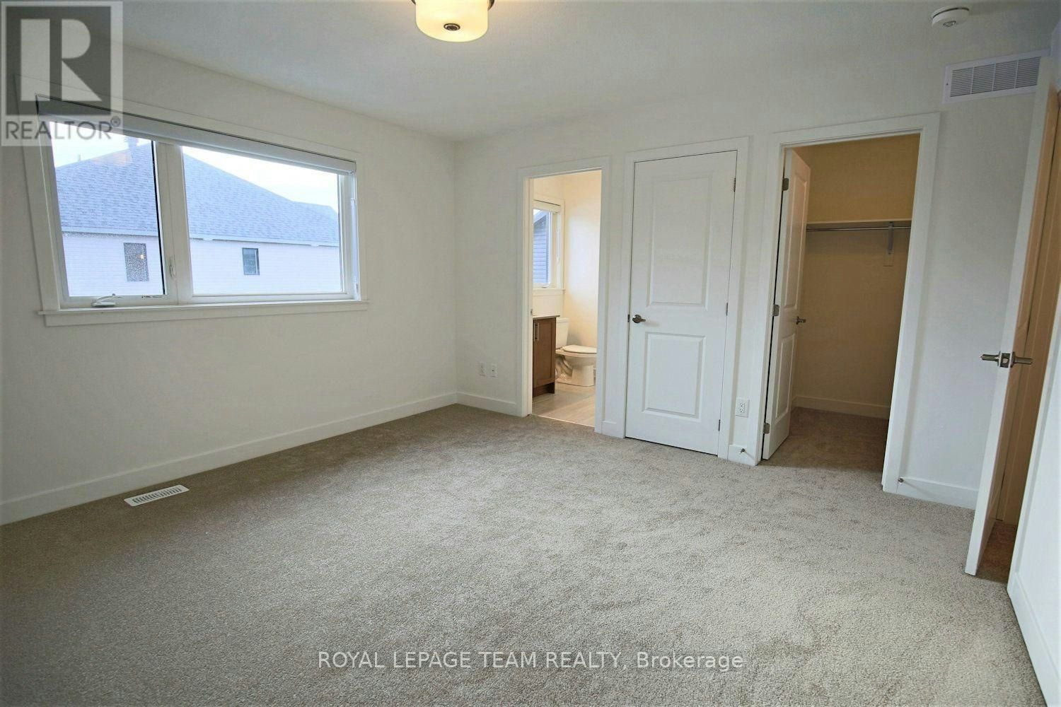 258 Monticello Avenue, Ottawa, ON, K2S 2S1 - 4