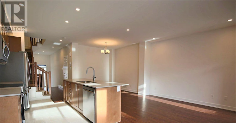 258 Monticello Avenue, Ottawa, ON, K2S 2S1 - 21