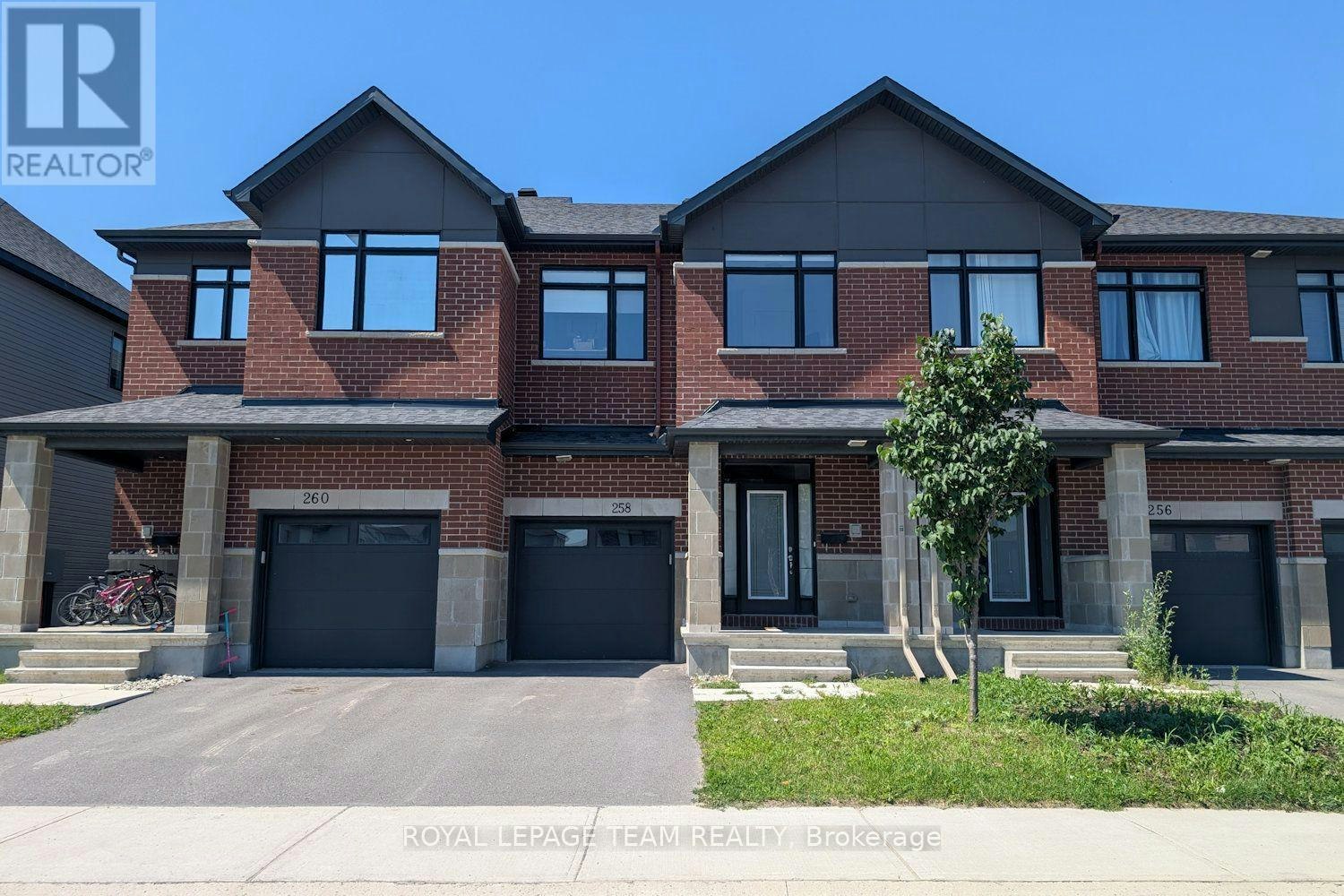 258 Monticello Avenue, Ottawa, ON, K2S 2S1 - 6