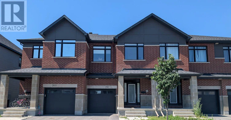 258 Monticello Avenue, Ottawa, ON, K2S 2S1 - 6