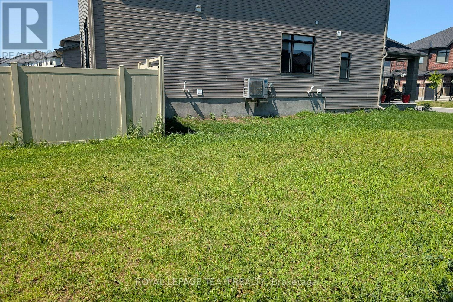 258 Monticello Avenue, Ottawa, ON, K2S 2S1 - 37