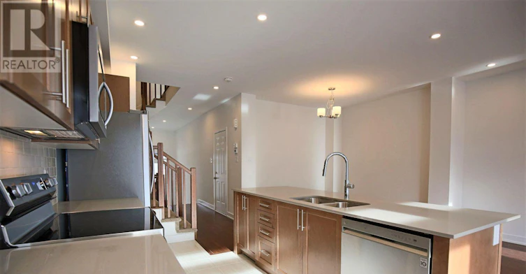 258 Monticello Avenue, Ottawa, ON, K2S 2S1 - 17