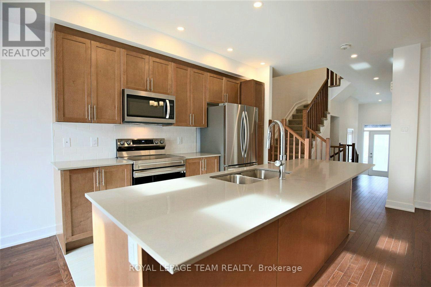 258 Monticello Avenue, Ottawa, ON, K2S 2S1 - 15