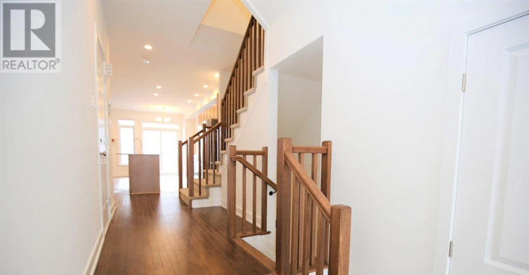 258 Monticello Avenue, Ottawa, ON, K2S 2S1 - 9