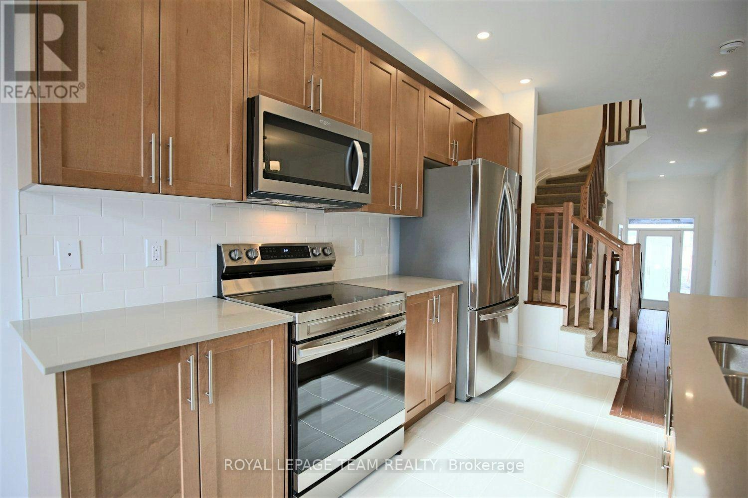 258 Monticello Avenue, Ottawa, ON, K2S 2S1 - 18