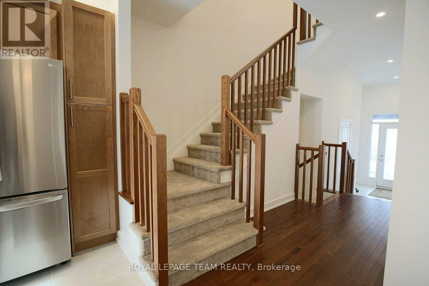 258 Monticello Avenue, Ottawa, ON, K2S 2S1 - 23