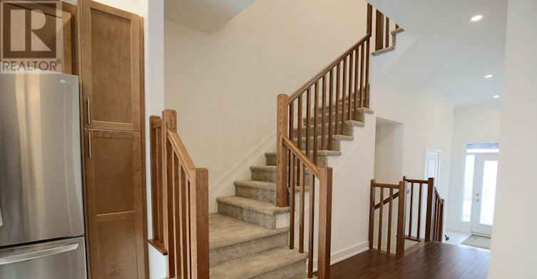 258 Monticello Avenue, Ottawa, ON, K2S 2S1 - 23