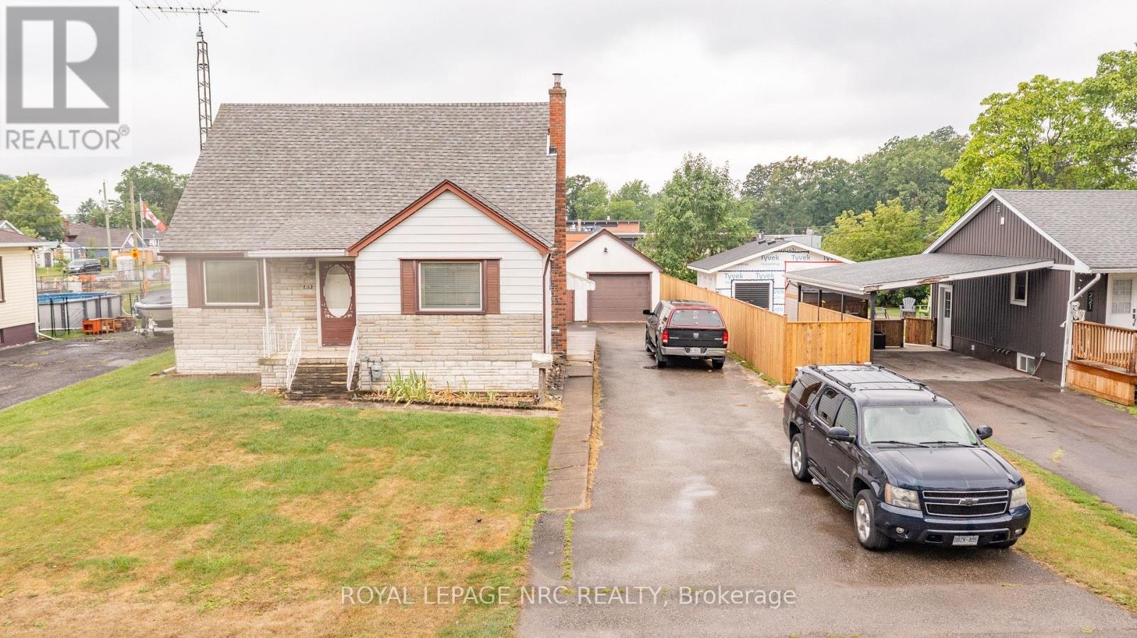 215 Knoll Street, Port Colborne, ON, L3K 5B5