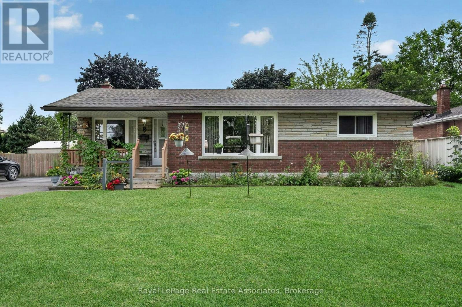 3 Northwood Drive, St. Catharines, ON, L2M 4J4