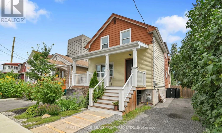 9 Huron Avenue N