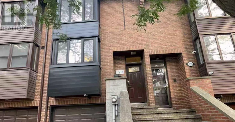 ROOM 3-217 Mutual Street, Toronto, ON, M5B 2B4 - 3