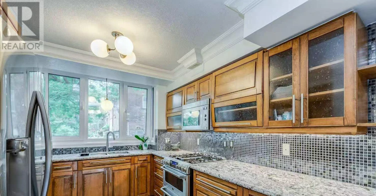 ROOM 3-217 Mutual Street, Toronto, ON, M5B 2B4 - 5
