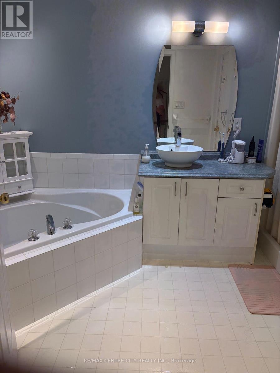 18-185 North Centre Road, London, ON, N5X 4C9 - 16