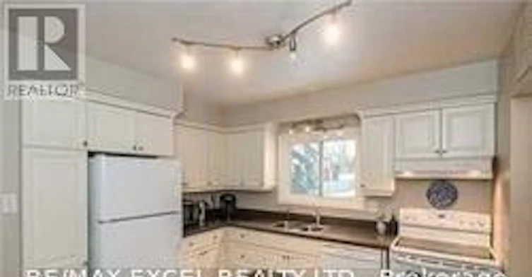 40 Sciberras Road, Markham, ON, L3R 2J3 - 4