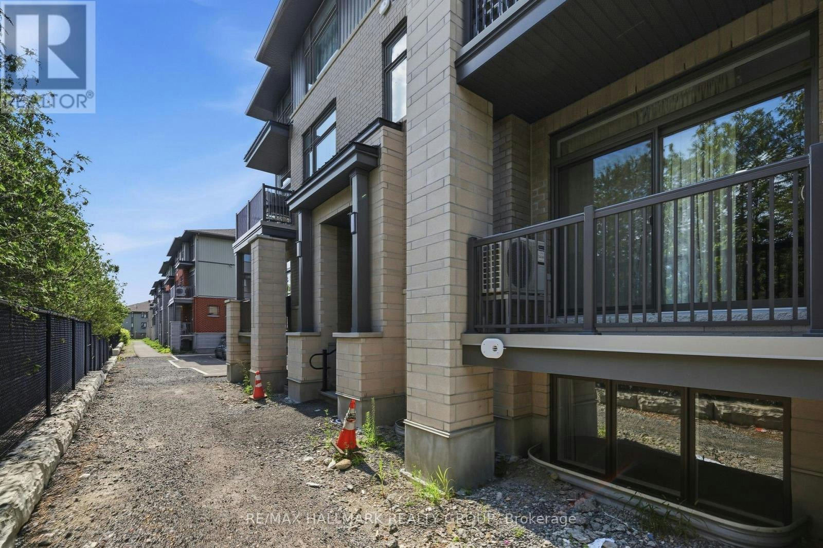 623 Silhouette Private, Ottawa, ON, K2J 7J8 - 16