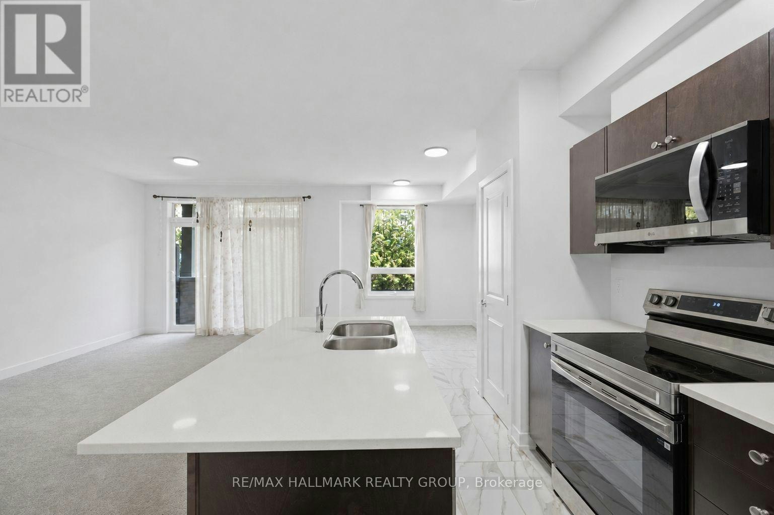 623 Silhouette Private, Ottawa, ON, K2J 7J8 - 11