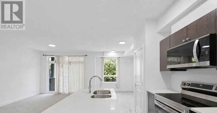 623 Silhouette Private, Ottawa, ON, K2J 7J8 - 11
