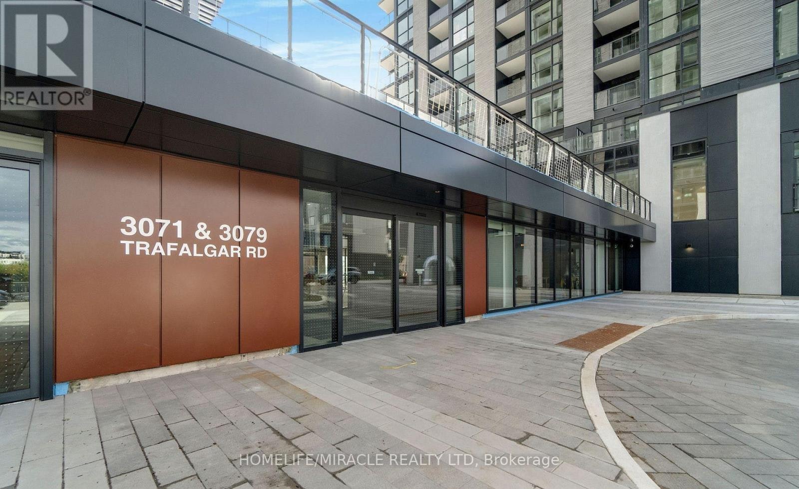 1609-3979 Trafalgar Road, Oakville, ON, L6H 8C5 - 2