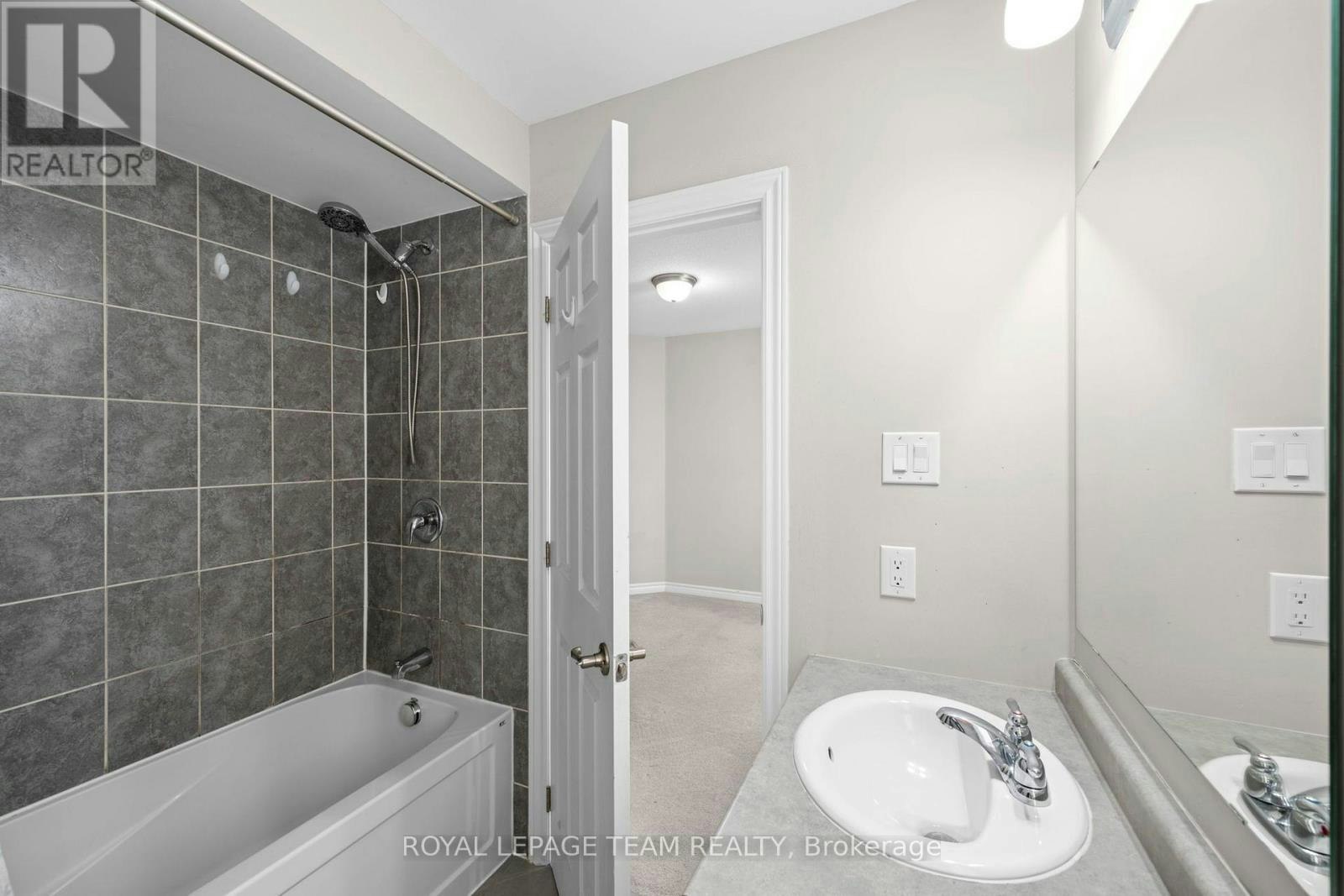 127 Solaris Drive, Ottawa, ON, K2M 2X4 - 21
