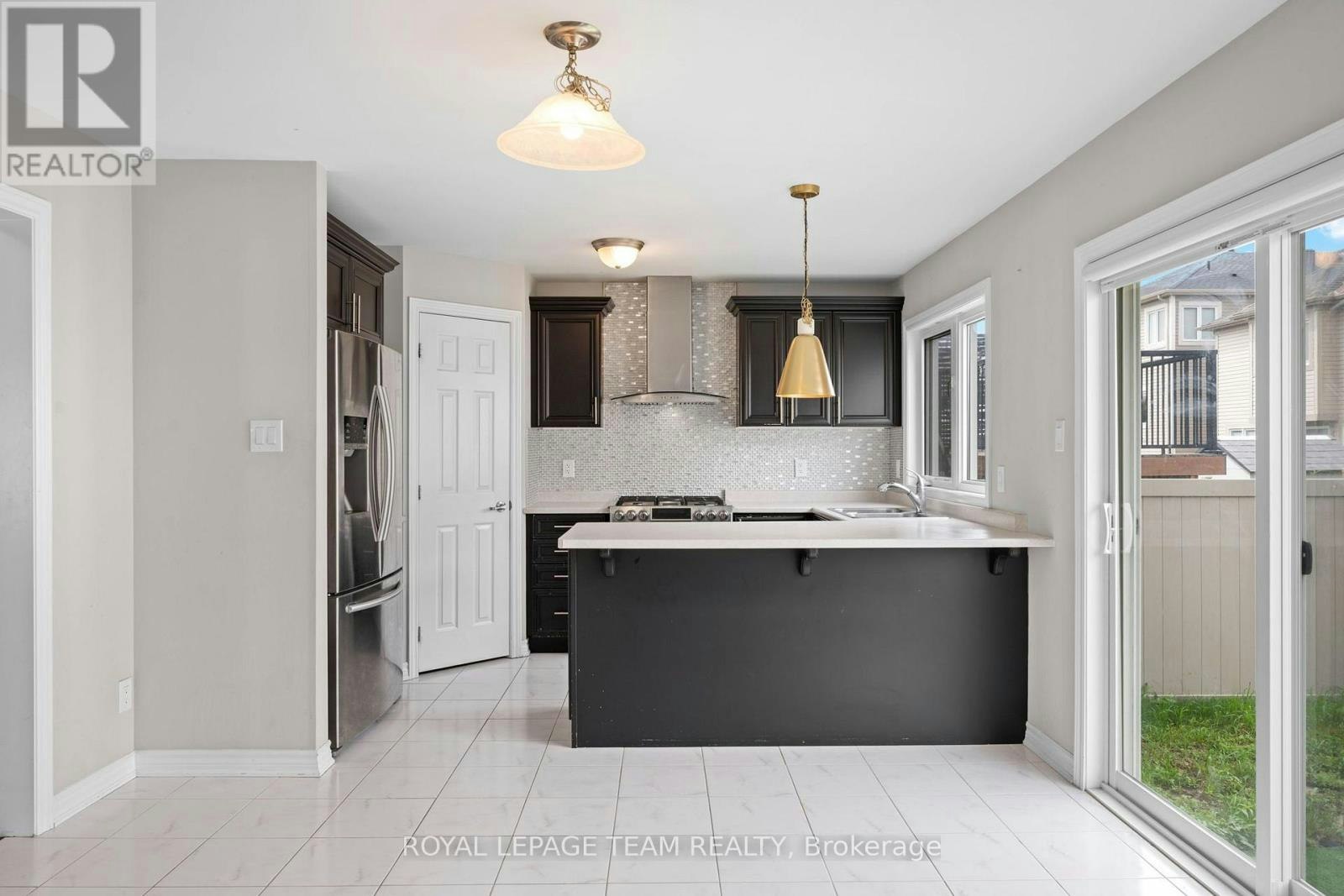 127 Solaris Drive, Ottawa, ON, K2M 2X4 - 9