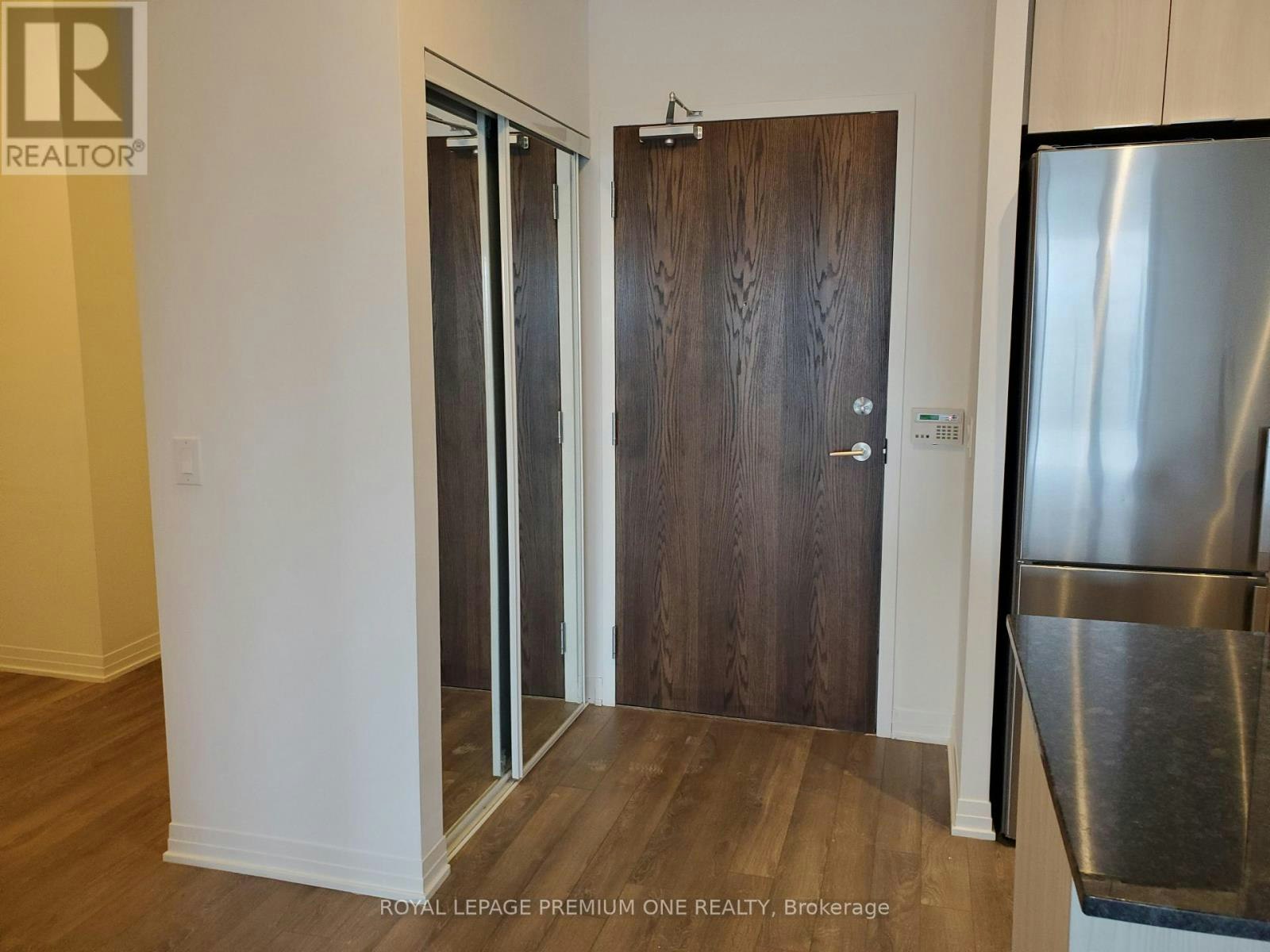 416-99 Eagle Rock Way, Vaughan, ON, L6A 5A7 - 3