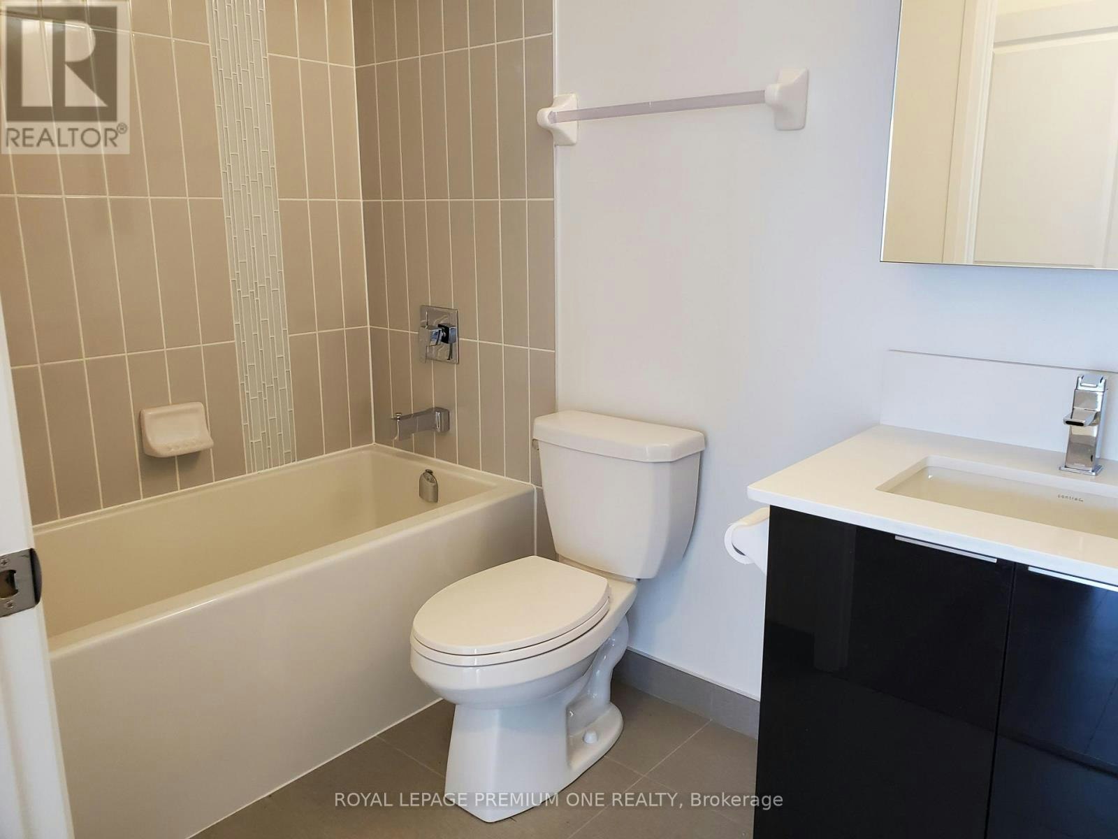 416-99 Eagle Rock Way, Vaughan, ON, L6A 5A7 - 10