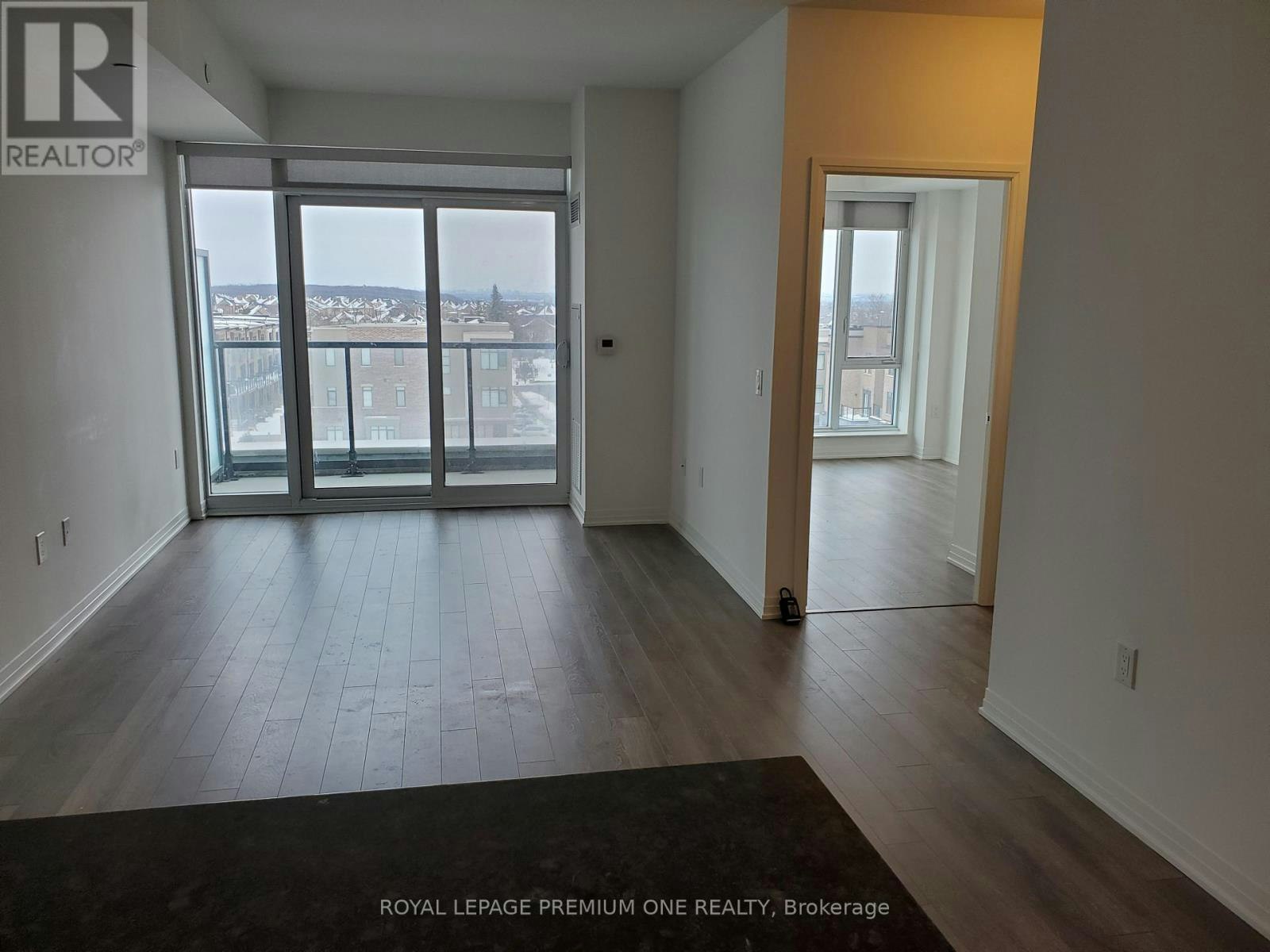 416-99 Eagle Rock Way, Vaughan, ON, L6A 5A7 - 4