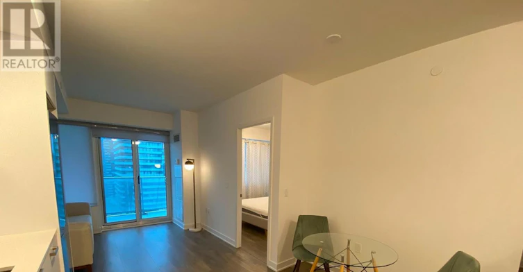 2205-195 Redpath Avenue, Toronto, ON, M4P 0E4 - 4