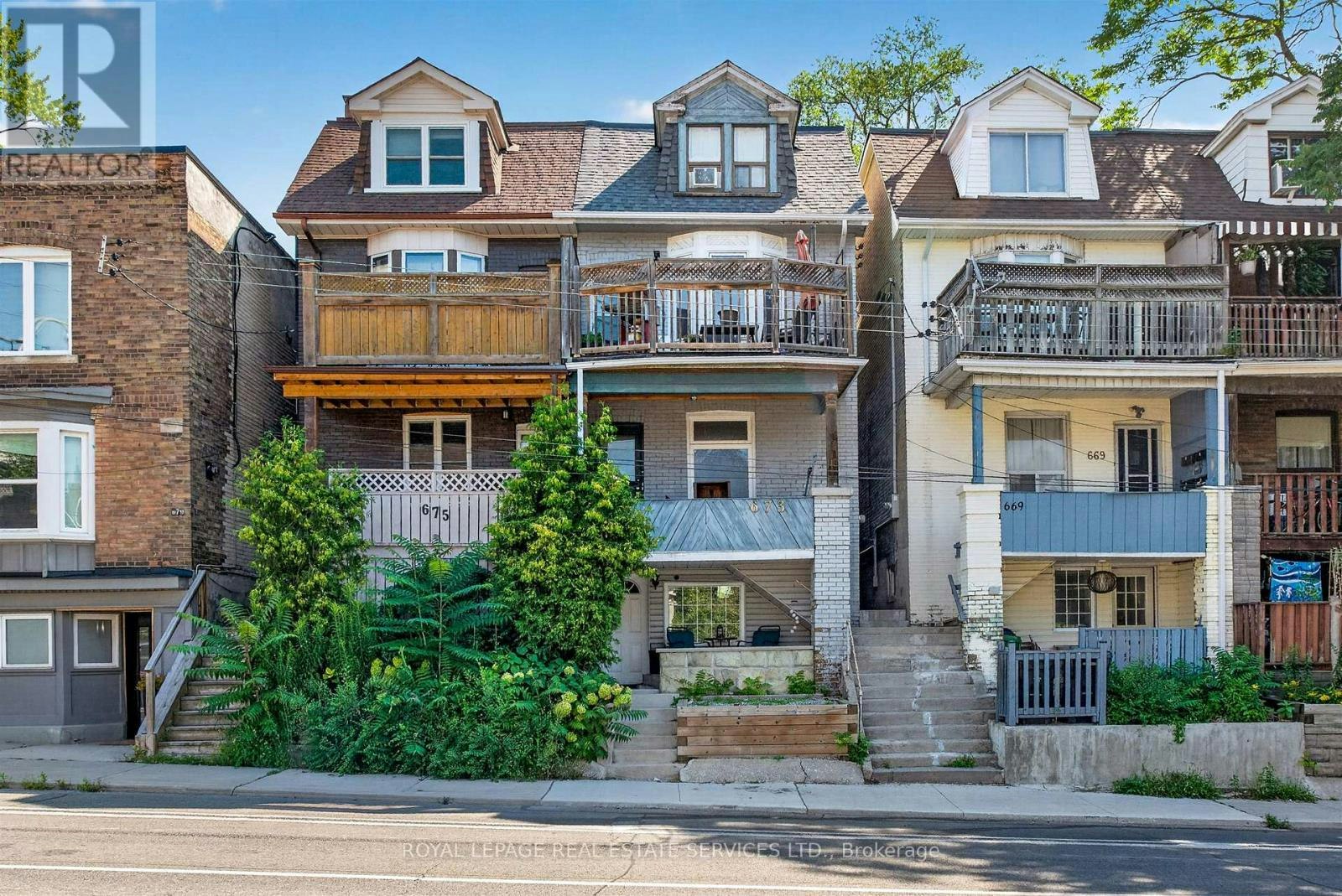 2-673 Woodbine Avenue, Toronto, ON, M4E 2J3
