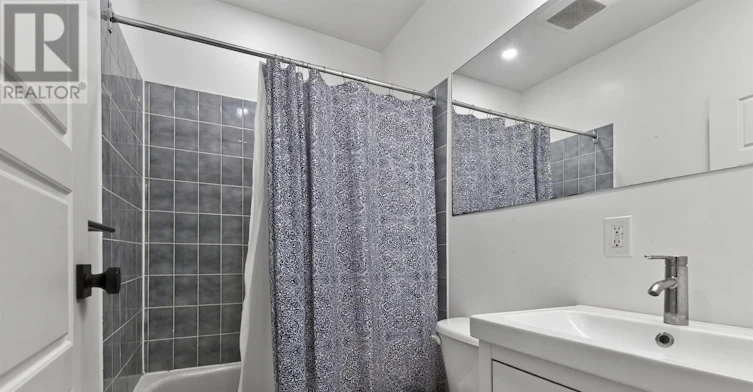 2-673 Woodbine Avenue, Toronto, ON, M4E 2J3 - 18