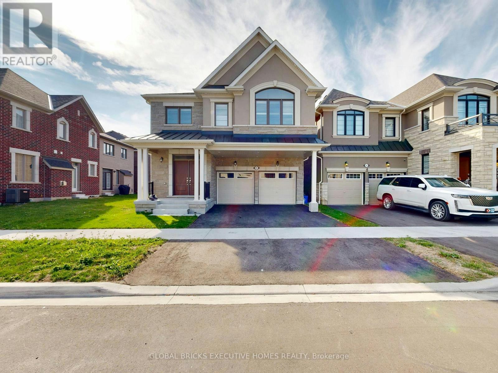 2885 Foxden Square, Pickering, ON, L1X 0N9