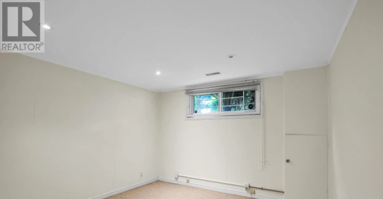 359 Mountbatten Avenue, Ottawa, ON, K1H 5W2 - 35