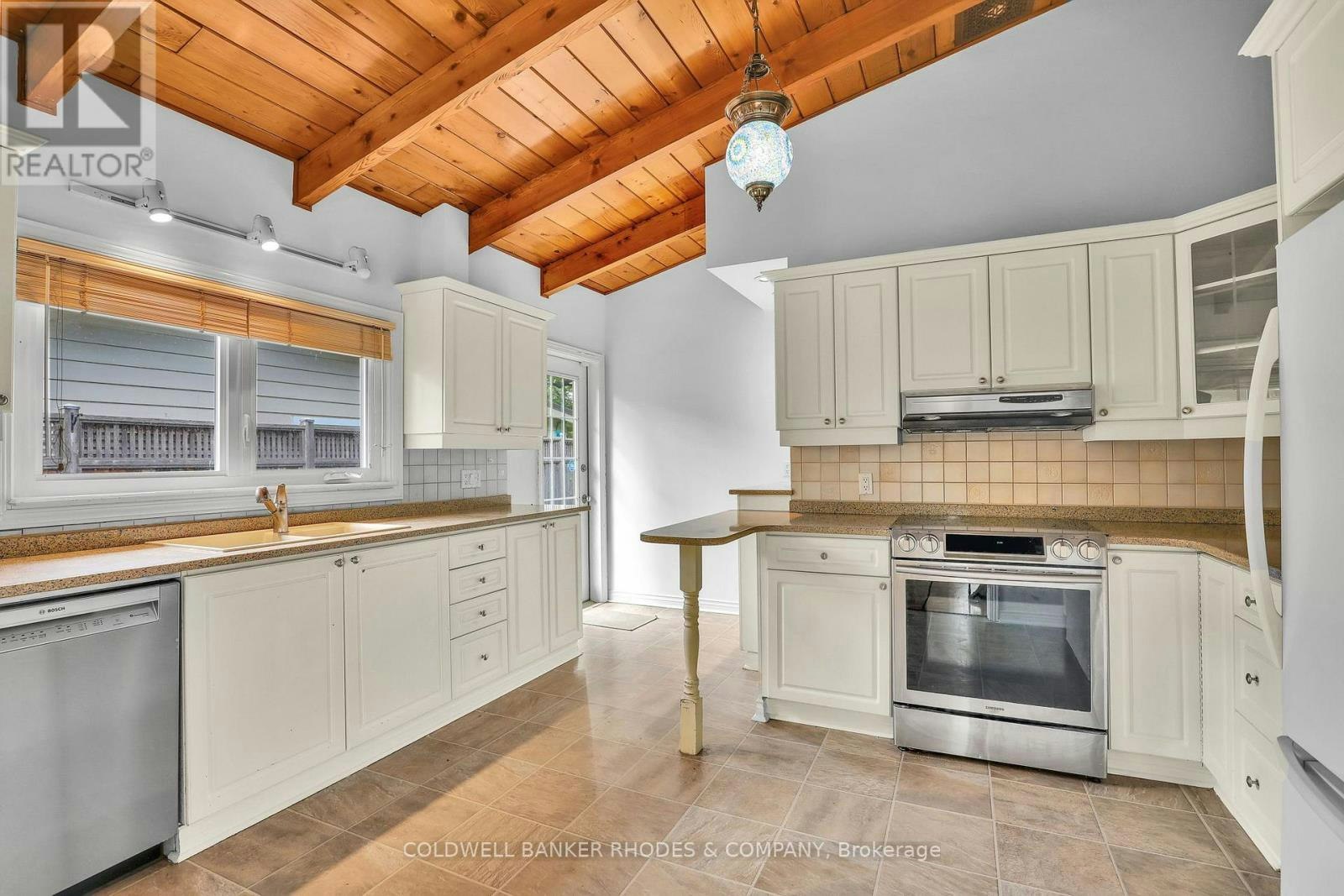 359 Mountbatten Avenue, Ottawa, ON, K1H 5W2 - 19