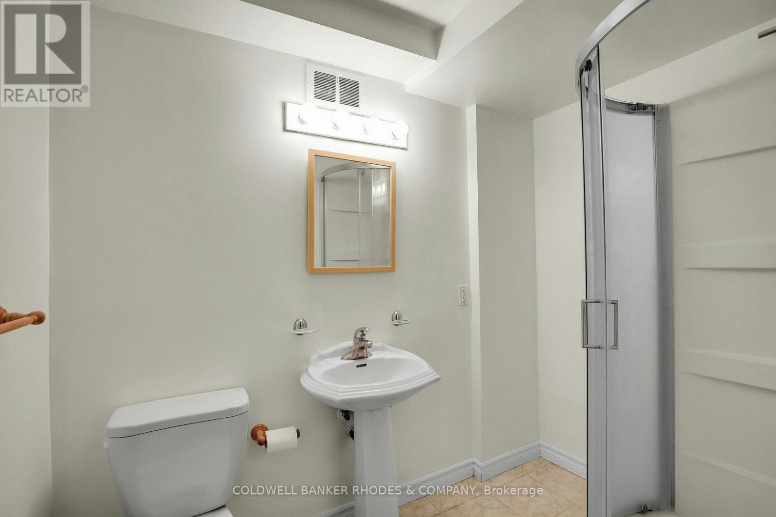 359 Mountbatten Avenue, Ottawa, ON, K1H 5W2 - 36