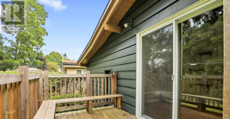 359 Mountbatten Avenue, Ottawa, ON, K1H 5W2 - 37