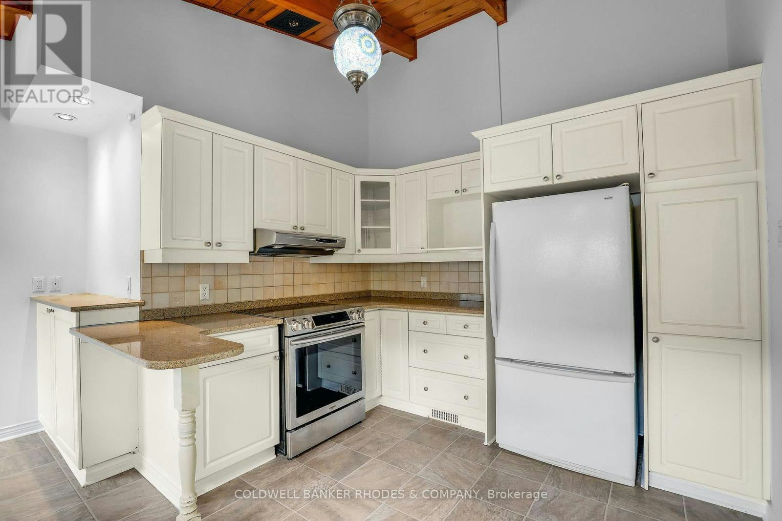 359 Mountbatten Avenue, Ottawa, ON, K1H 5W2 - 23