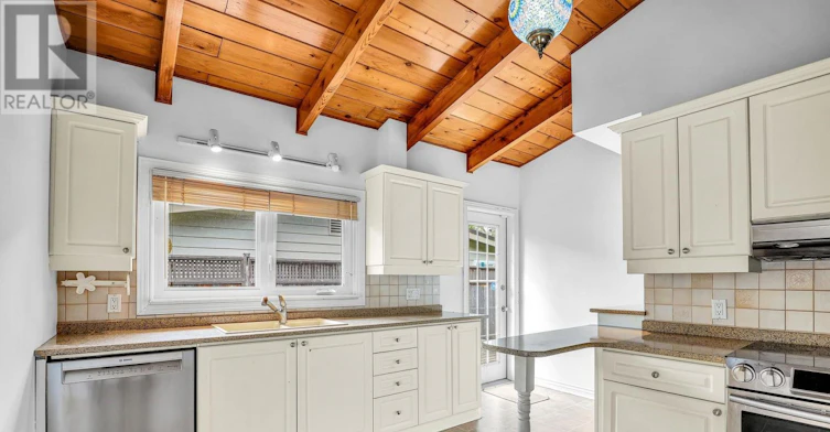 359 Mountbatten Avenue, Ottawa, ON, K1H 5W2 - 21