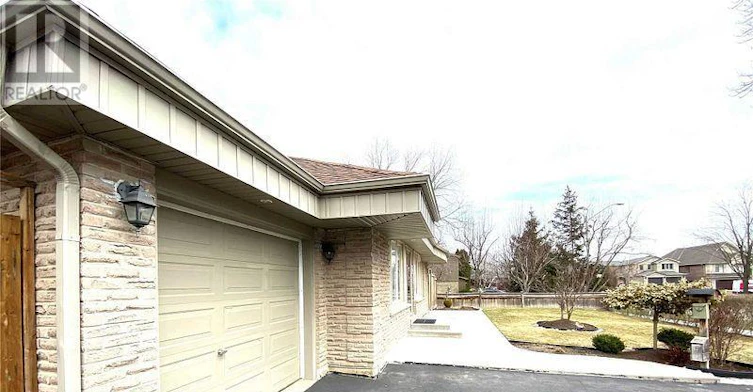 46 Alpha Mills Road, Mississauga, ON, L5N 1H6 - 3